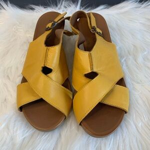 Bueno Yellow Leather Women's Sandals